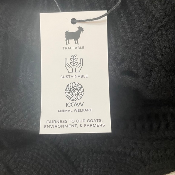 SYLVIE MOCK NECK CASHMERE SWEATER FROM NAKEDCASHMERE - Picture 12 of 13